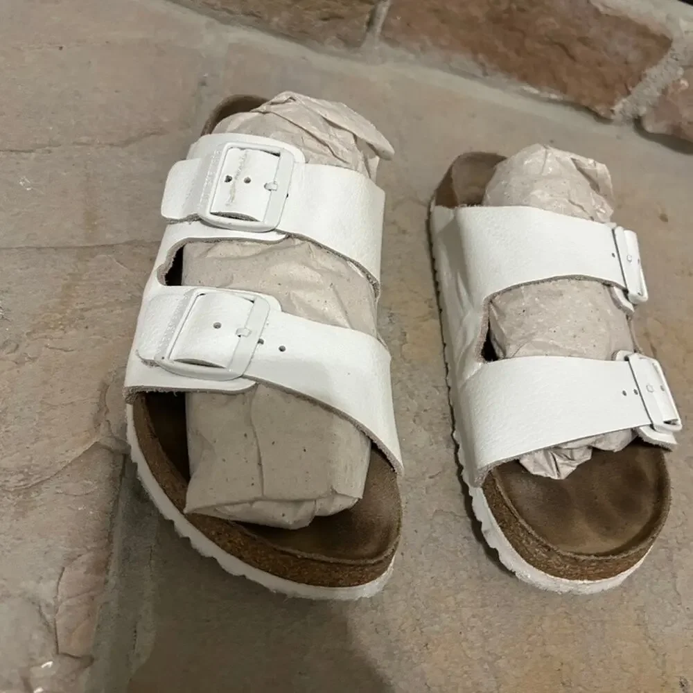 Birkenstock Arizona White Two-Strap Sandals Size 41 10-10.5 Boho Minimalist